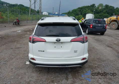 2016 Toyota Rav4 Xle from USA, damaged, VIN JTMRFREV5GJ076381